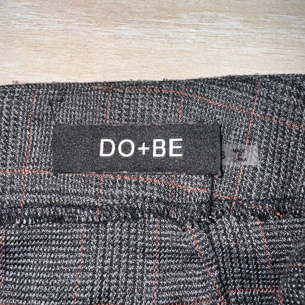 Do+Be Gray Plaid Skort with Bow Accents - Picture 3 of 4